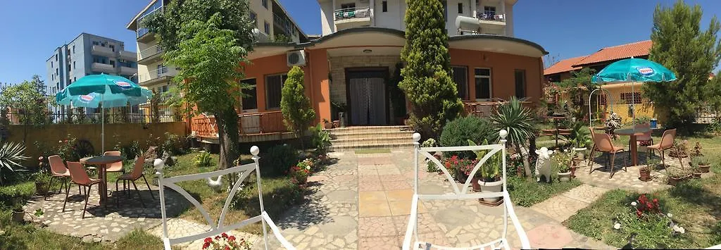 Guroal Holiday House Shengjin Guest house